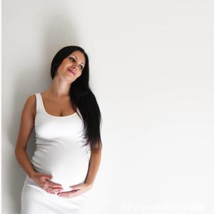 picture of chiropractic treatment of a Manchester pregnant patient